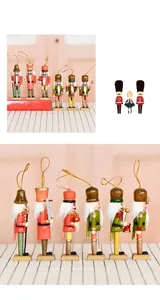 Set de seis adornos de soldados cascanueces de madera hechos a mano para Navidad