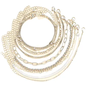 Elegantes 11-teiliges silbernes mehrlagiges Armband-Set mit Herz- und Perlenanhängern