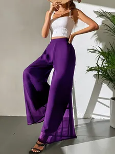 Pantalon large élégant en mousseline violette à taille haute pour un look d'été chic