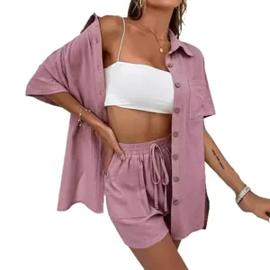 Completo casual due pezzi con camicia a maniche corte e pantaloncini in rosa antico