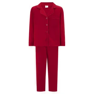 Conjunto de pijama rojo para niños con top suave de botones y pantalones largos