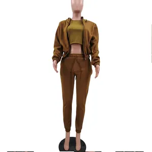Conjunto deportivo de 3 piezas de forro polar para mujer con sudadera corta