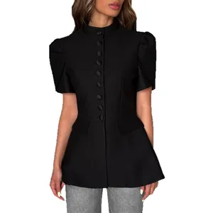 Elegante camicetta nera da donna con collo alto maniche corte e design a vita alta abbottonato