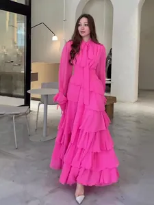 Robe Longue pour Femmes Style Palais Rétro Rouge Rose Avec Nœud au Col Ourlet à Volants en Polyester Manches Longues Élégante
