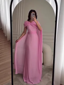 Elegante Cape Mouw Maxi Jurk Voor Dames Slanke Pasvorm Polyester Avondjurk Voor Bruiloft Feest Banket Effen Kleur Elegante Kleding