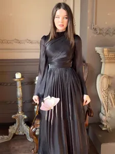 Robe Maxi Plissée à Col Montant pour Femme Style Français Manches Longues Taille Nouée Coupe Slim Polyester Mercerisé Robe de Navette Élégante