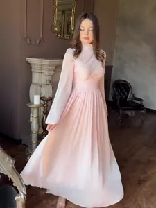 Robe longue élégante de style français à col montant, taille ajustée et manches longues