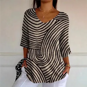 Casual dames-T-shirt met V-hals, zwart-witte geometrische 3D-print en halflange mouwen