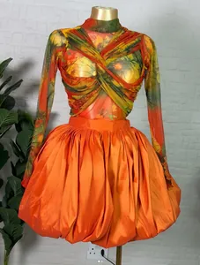 Completo da Donna Top e Gonna in Rete a Maniche Lunghe con Stampa e Gonna a Palloncino Stile Dolce Vacanza