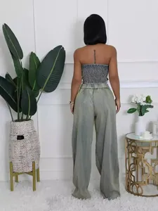 Conjunto de 2 piezas con top palabra de honor y vaqueros anchos lavados, espalda