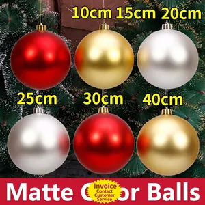 Matte Weihnachtskugeln in Rot Gold und Silber für die festliche Hängedekoration