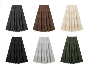 Variedad de colores de faldas midi plisadas de punto con cintura alta para mujer chic