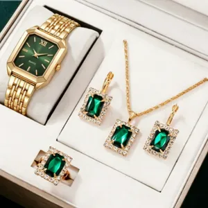 Élégante montre en or pour femme et parure de bijoux en pierre verte avec collier et bague