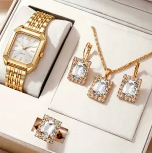 Élégant ensemble-cadeau montre carrée dorée et bijoux en cristal dans une boîte de luxe