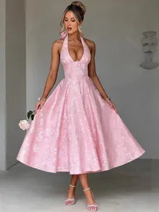 Elegant pink V-neck halter jacquard evening dress featuring a slim waist and backless design