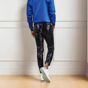 Pantaloni da uomo in pelle PU nera, vestibilità slim, per abbigliamento casual e moto