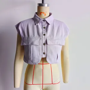Light purple sleeveless polo collar cropped shirt with large front pockets and buttons.