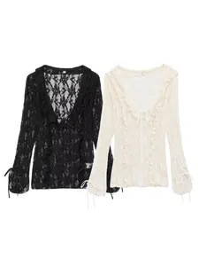 Damen Französische Retro V-Ausschnitt Spitzenbluse Rüschen Hohl Glockenärmel Schnürung Vorne Top Sexy Elegantes Durchsichtiges Hemd