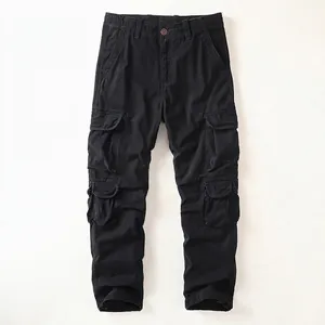 Klassische schwarze Herren Retro Baumwoll Cargohose mit mehreren funktionellen Taschen