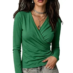 Dames T-shirt met lange mouwen, smaragdgroene overslag V-hals en geplooide details
