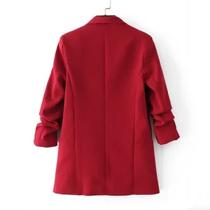 Rückansicht eines lässigen roten Blazers mit Schalkragen für Damen, Frühlingsstil