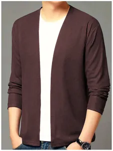 Détail du cardigan marron pour hommes en maille gaufrée avec coupe ouverte décontractée