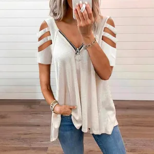 Camiseta sexy blanca de mujer con cuello en V, cremallera y hombros descubiertos