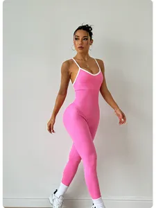 Tuta da yoga rosa a costine senza cuciture, intero senza maniche per palestra