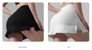 Vista posteriore della gonna da tennis yoga a vita alta nei colori nero e bianco latte