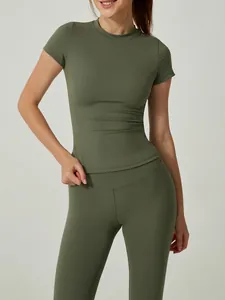 Ensemble sport haut à manches courtes et leggings taille haute vert olive pour femme