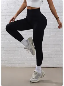 Leggings de yoga noirs sans couture à taille haute avec effet sculptant fessier galbé