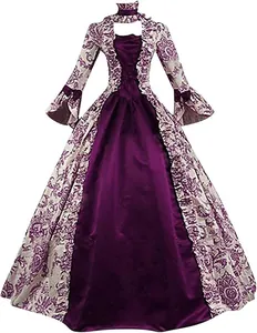 Robe médiévale victorienne violette avec motifs damassés et manches évasées élégantes.