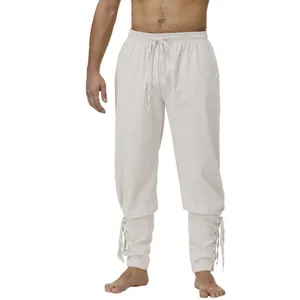 Vista detallada de pantalones renacentistas medievales con cordones, cintura y lazada tobillo