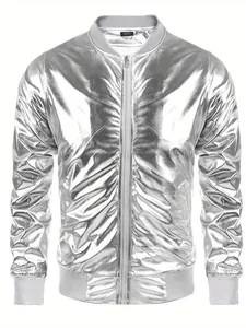 Vista frontal de chaqueta bomber plateada metalizada para hombre, estilo disco años 70.