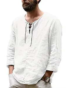 Detail van wit katoen linnen shirt met lange mouwen voor heren en vetersluiting