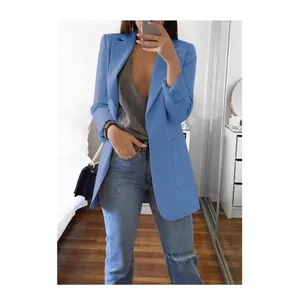 Elegante slim fit blauwe blazer voor dames met reverskraag voor een zakelijke look