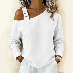 Elegante blusa blanca de un solo hombro para mujer en algodón y lino con hebilla