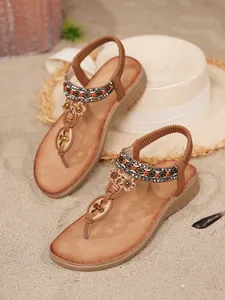 Flache Bohemian-Zehentrenner-Sandalen für Damen mit Holzperlen und funkelnden Strasssteinen