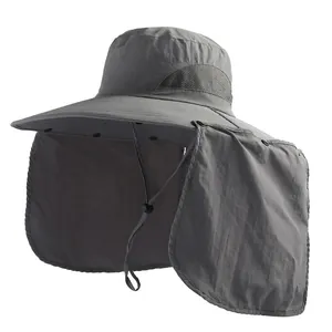 Detailansicht eines grauen Outdoor-Sonnenhuts mit breiter Krempe und Nackenschutz