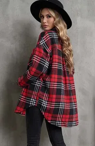 Giacca camicia a scacchi rossa e nera oversize da donna, vestibilità comoda in lana