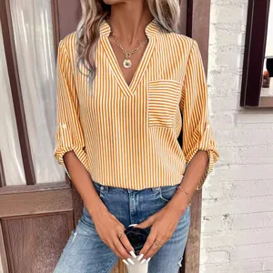 Élégante chemise décontractée à rayures jaunes et blanches pour femmes avec col en V et poche