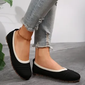 Women's black knitted ballet flats with soft sole and round toe casual boat shoes