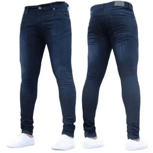 Jeans skinny da uomo slim fit blu scuro con vista anteriore e posteriore su sfondo bianco