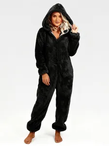 Combinaison à capuche moelleuse noire pour femme en peluche douce avec fermeture éclair