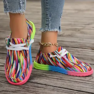 Bunte Canvas-Loafer mit Graffiti-Muster für Damen mit leuchtenden Verlaufssohlen