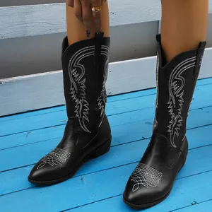 Bottes de cowboy Western noires pour femmes avec broderies blanches et bout pointu