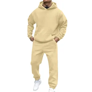 Conjunto de chándal con capucha de forro polar beige para hombre para el invierno