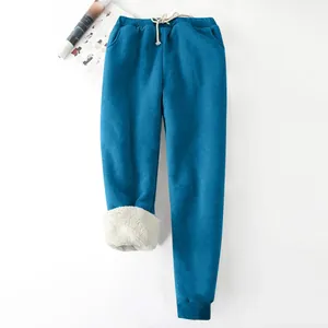 Warme Damen Winter Thermo-Jogginghose in Blau mit dickem Lammwollfutter Detail