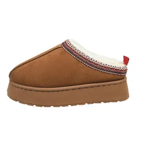 Zapatillas de plataforma marrones cómodas con forro de lana y detalles bordados