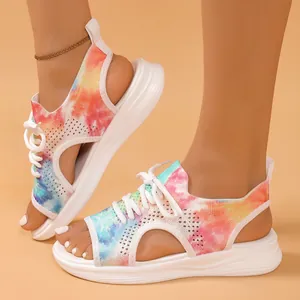 Sandales de sport pour femmes en mesh tie-dye coloré avec semelle épaisse blanche
